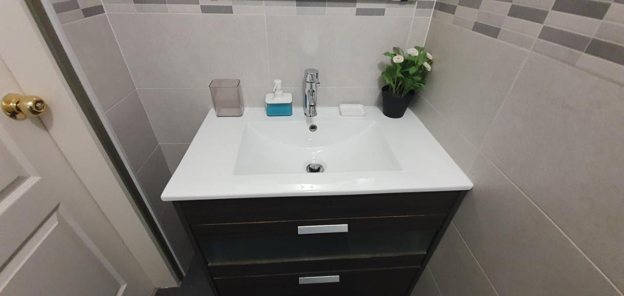 Apartaments B O D Collblanc L'Hospitalet de Llobregat Eksteriør bilde